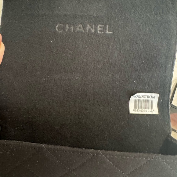 CHANEL Black Sunglasses - Picture 4 of 5